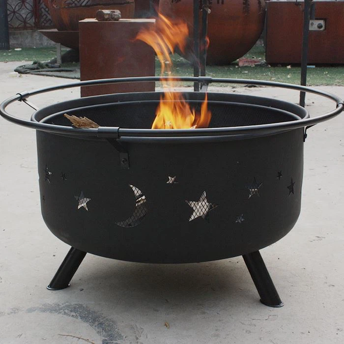 Esteetiline täht - Kuu mustriline BBQ -grill