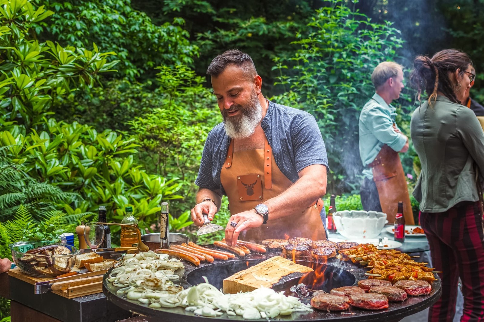 Wooden - based outdoor fire pit grill