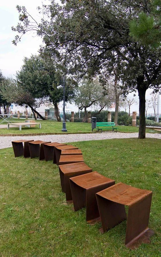 Urban Roadside Greenbelt Flowerpot Steel Planter Pot